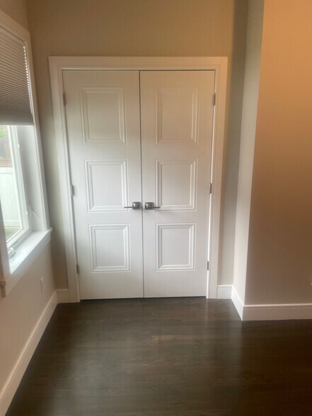 Building Photo - 0 Bartlett Ave