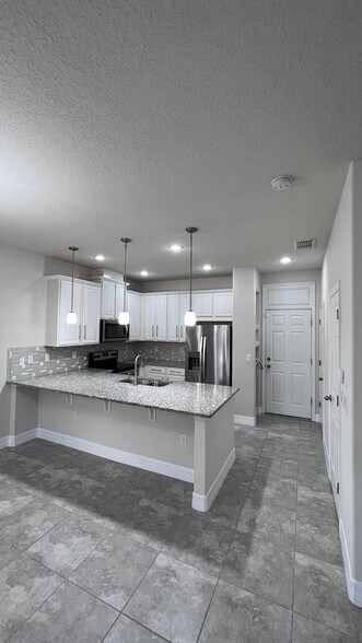 Building Photo - 2414 Fassona Dr