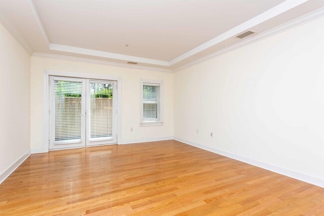 Building Photo - 401 13th St NE