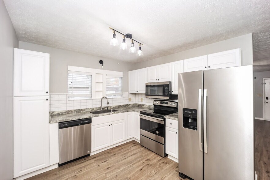 Building Photo - 7671 Antebellum Ln