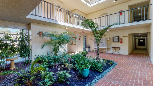 Building Photo - 1800 SE St Lucie Blvd