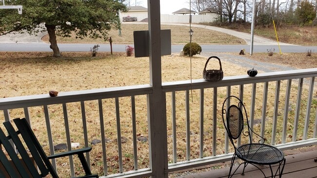 Building Photo - 1222 N Independence Dr