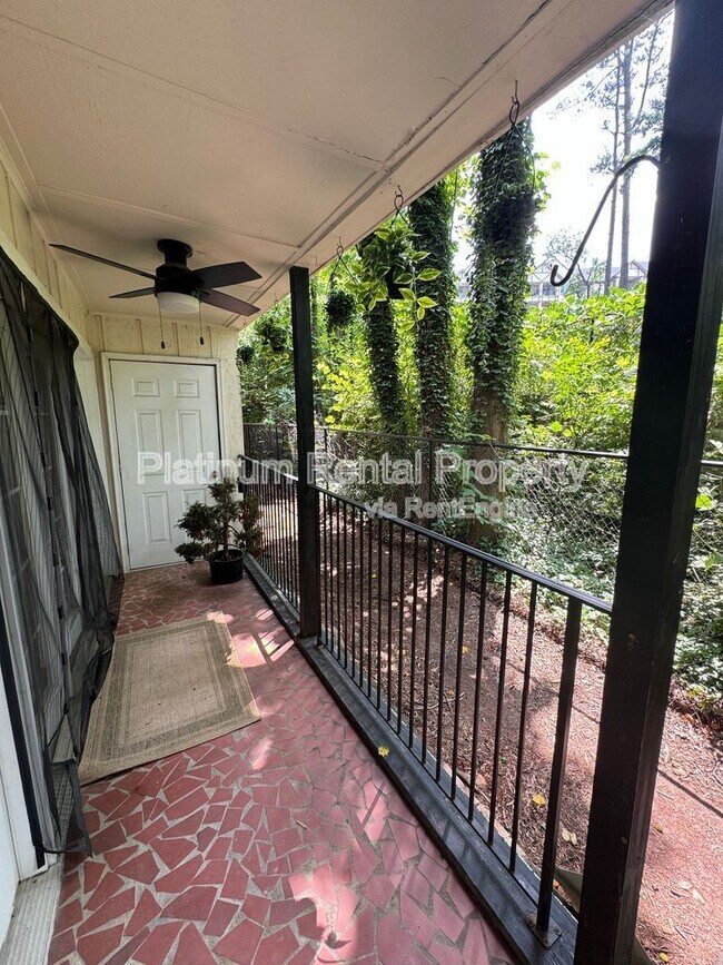 Building Photo - 311 Peachtree Hills Ave NE