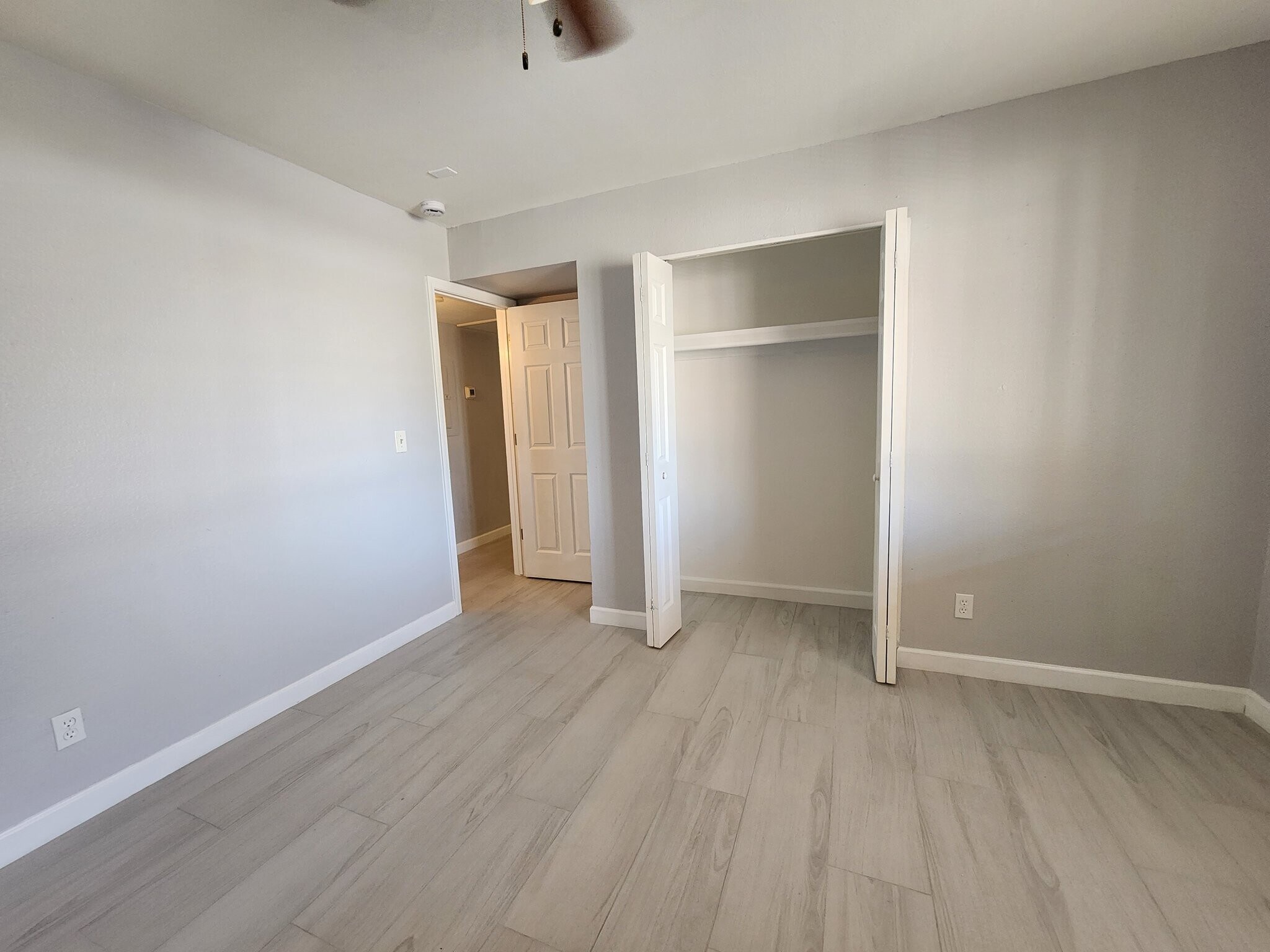 Building Photo - 143 S Doran