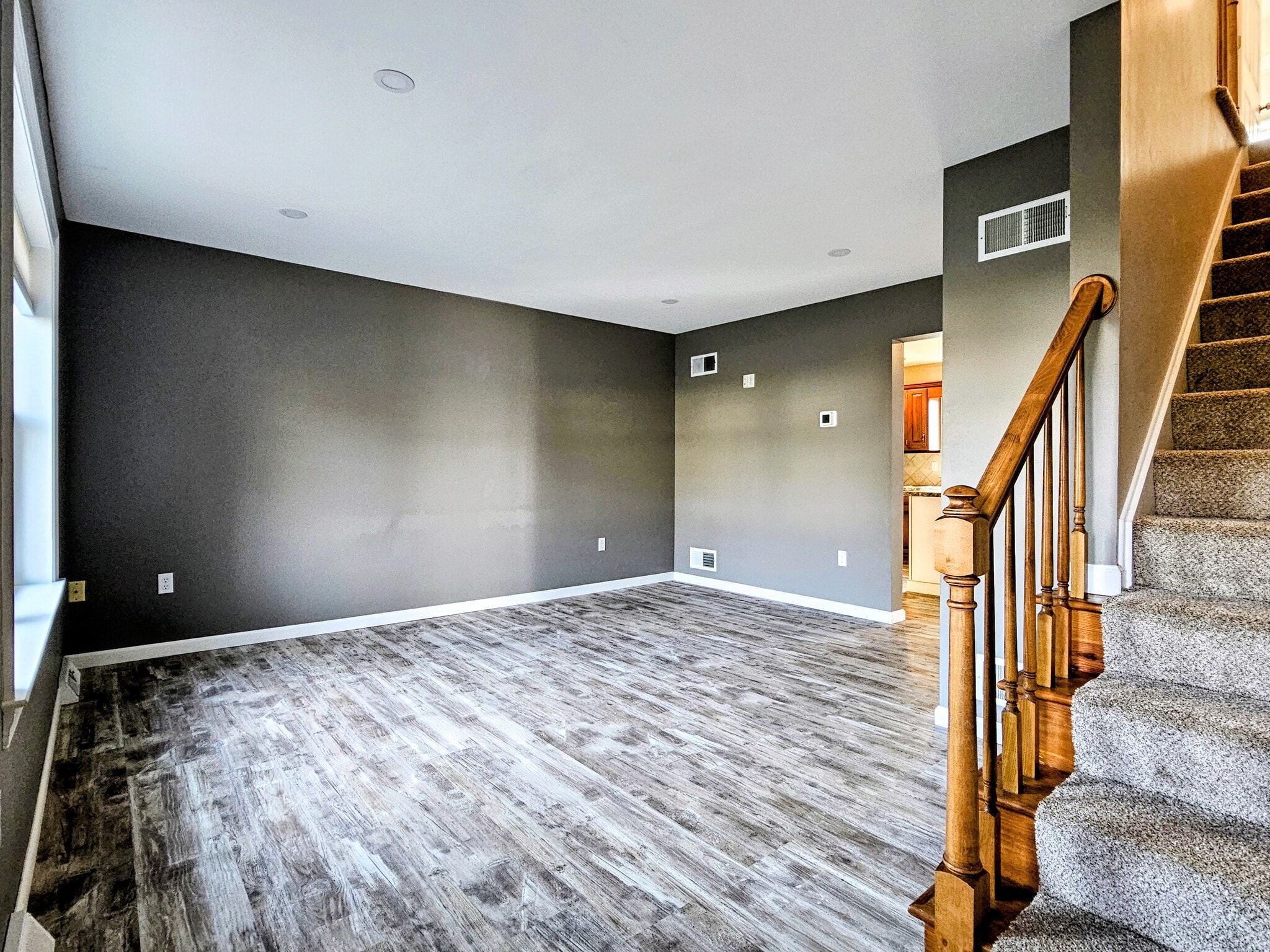 Building Photo - 91 Sunrise Cir