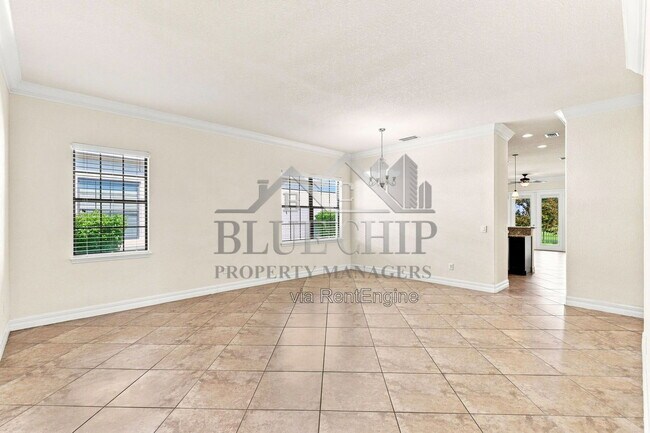 Building Photo - 10449 Henbury St