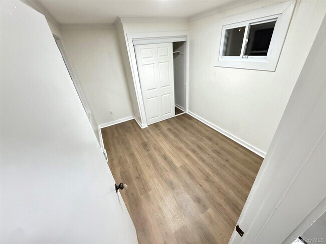 Building Photo - 89 S Cherry St