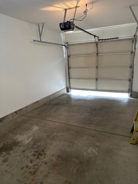 Garage - 1332 Cleveland St SE