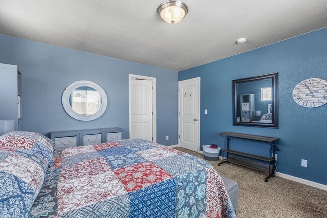 Building Photo - Charming 4-Bedroom, 3-Bath Home in East Loveland