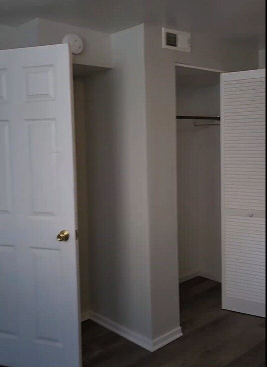 Building Photo - 6530 S Union Ave