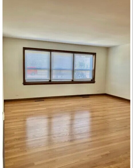 Primary Photo - 1345 S Mannheim Rd