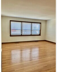 Building Photo - 1345 S Mannheim Rd