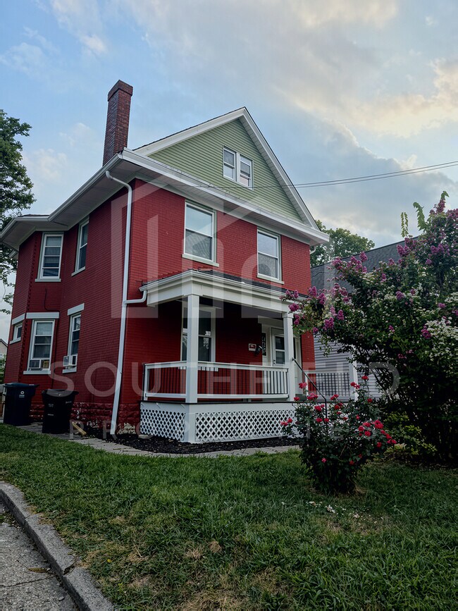 Building Photo - 1537 Ruth Ave