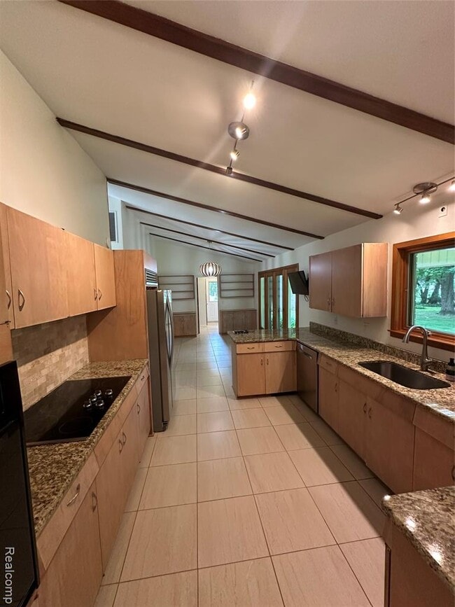 Building Photo - 6606 Vachon Ct