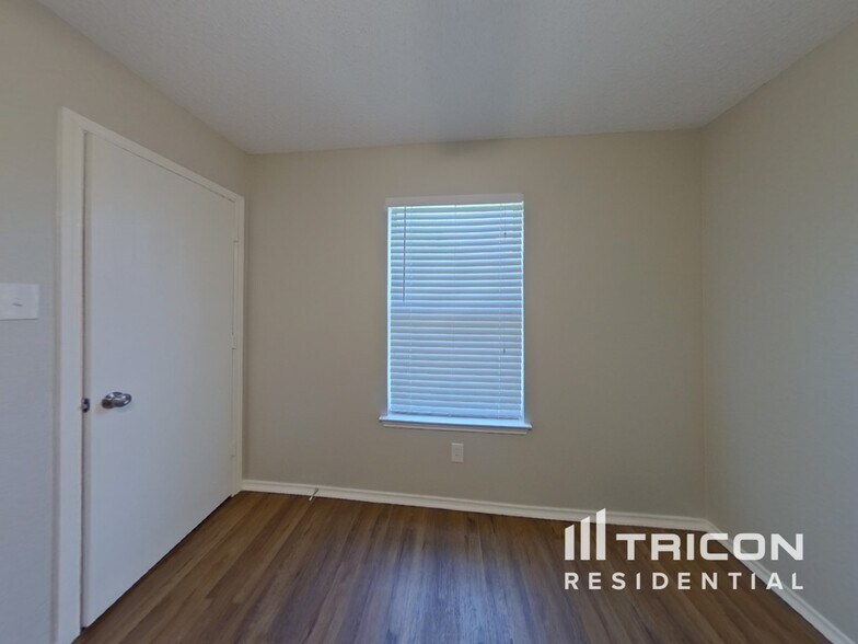 Building Photo - 6701 Spur Ridge Ct