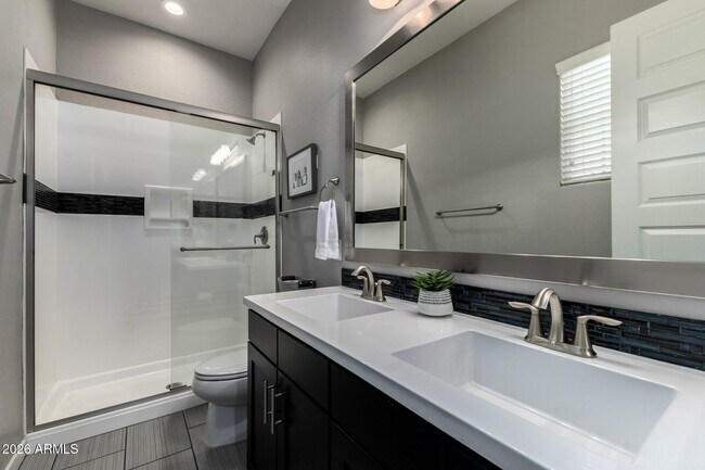 Building Photo - 20399 E Mockingbird Dr