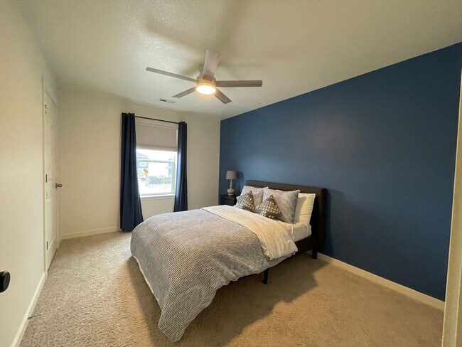Building Photo - Live Lavishly in Harmony Ridge- Fully Furnished 5-Bedroom Dream Home with Backyard Oasis & Speake...