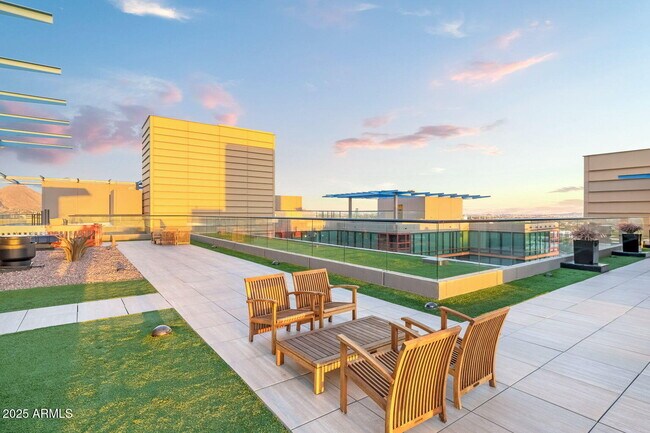 Building Photo - 4808 N 24th St