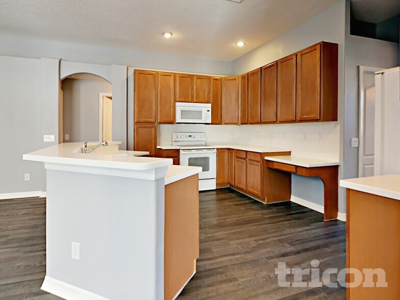 Building Photo - 1538 African Violet Ct