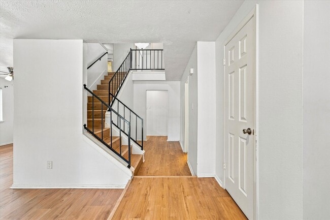 Building Photo - 44 S Waxberry Rd
