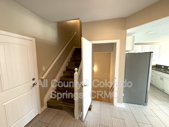 Building Photo - 763 Brambleberry Hts
