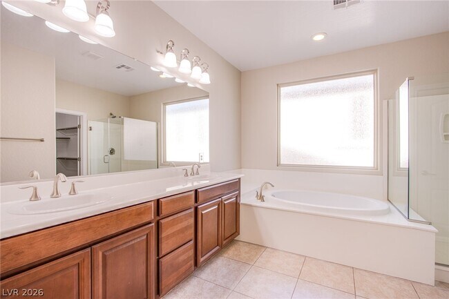 Building Photo - 729 Catalina Aisle St