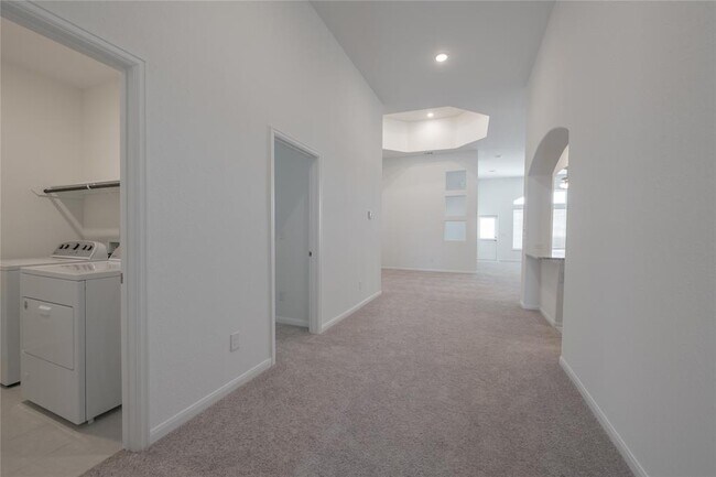 Building Photo - 313 Sonbria Pass