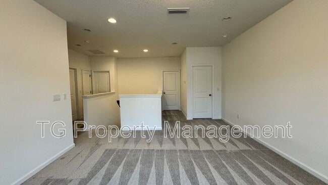 Building Photo - 117 Crew Ct