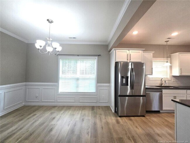 Building Photo - 7018 Summerlin Dr