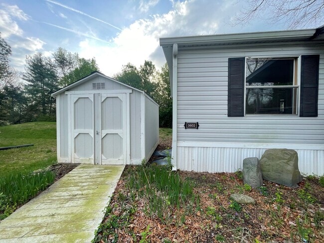 Building Photo - 3602 Wellington Ln