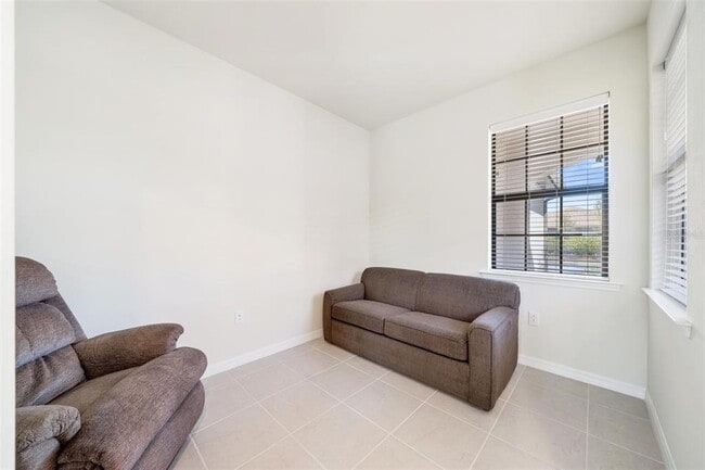 Building Photo - 13161 Oriago St