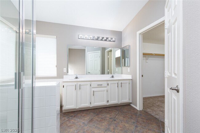 Building Photo - 256 Horizon Pointe Cir