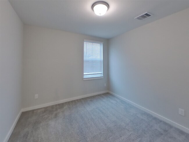 Building Photo - 22843 Terrazzo Dr