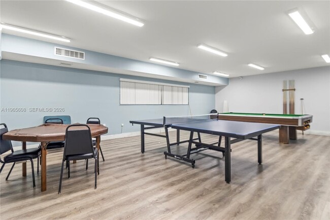 Building Photo - 481 Ives Dairy Rd