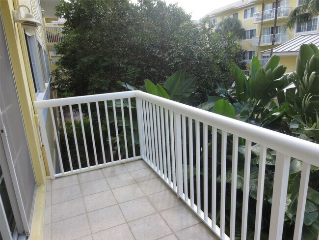 Building Photo - 1515 E Broward Blvd