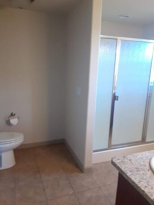 Building Photo - 3 Bedroom 2 Bath House with 7 Acres Horse Property