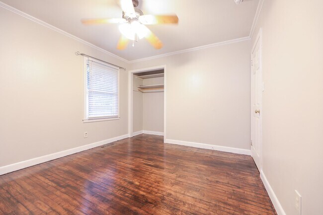 Building Photo - 522 N 25th St
