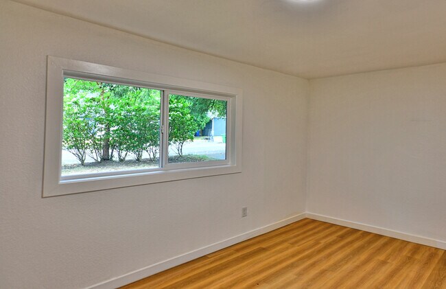 Building Photo - 22705 Mountlake Terrace