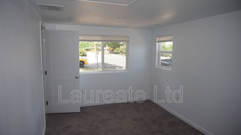 Building Photo - 1800 S Cook St