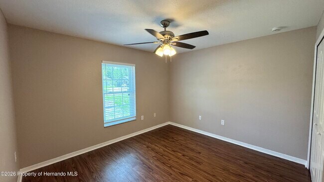 Building Photo - 10 Bellis Ct
