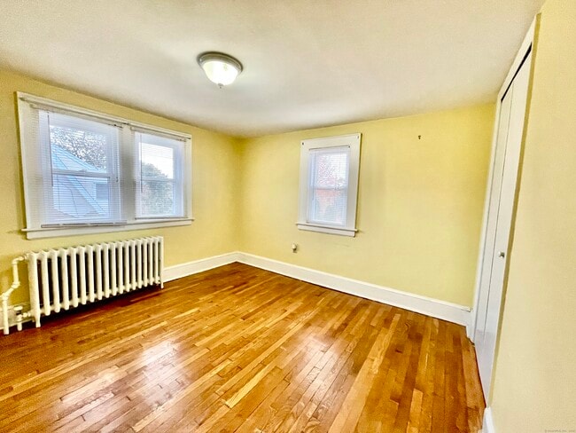 Building Photo - 55 Bronx Ave