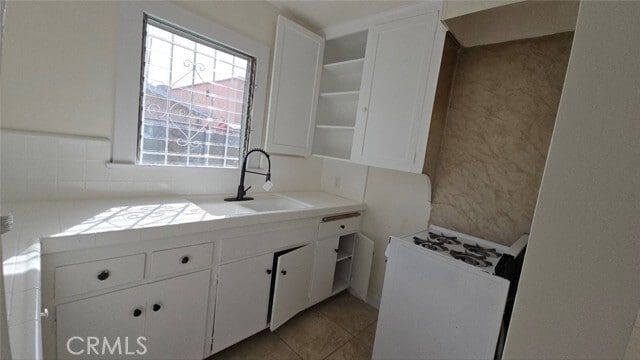 Building Photo - 454 W 59th Pl