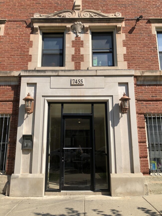 Building Photo - 7455 Greenview