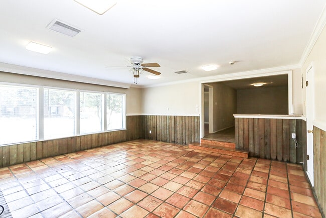 Building Photo - 2517 33rd St