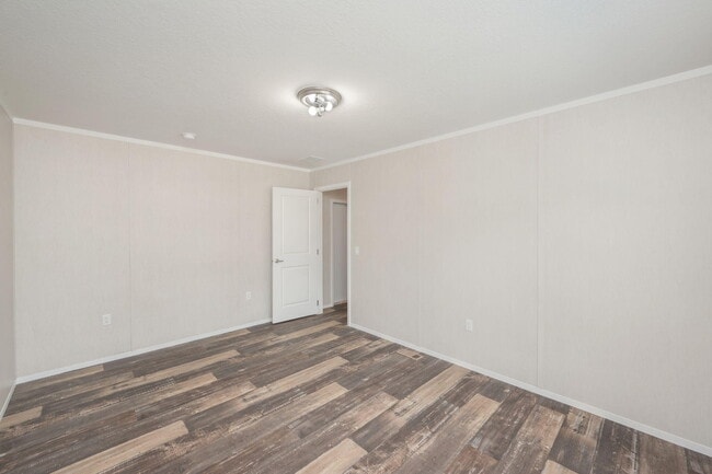 Building Photo - 126 Pansy Ln