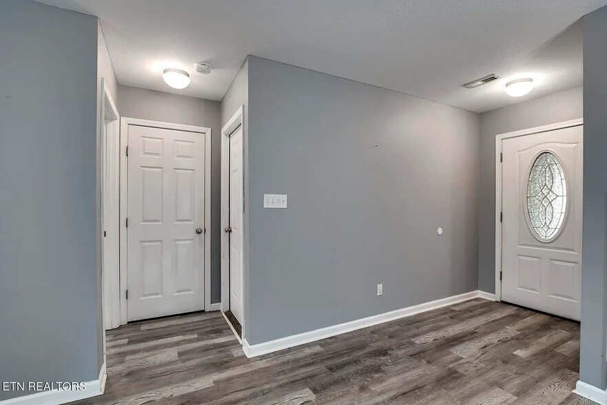 Building Photo - 1853 Tillery Square Ln