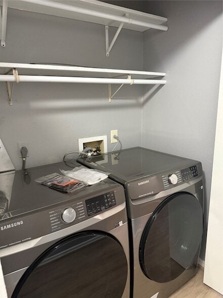 Building Photo - 2501 Gulf Fwy