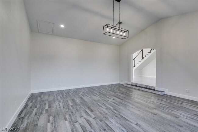 Building Photo - 7040 Obannon Drive