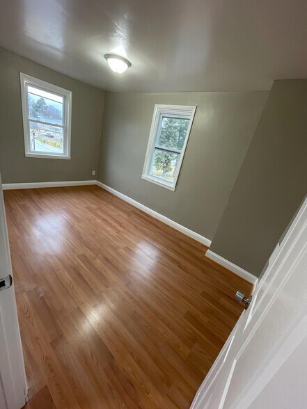 Building Photo - 1 Ballman Ct