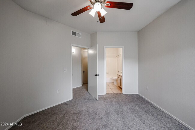 Building Photo - 4644 N 22nd St